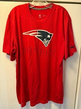 Nike New England Patriots “Just Do It” Red T Shirt Men’s Size Large